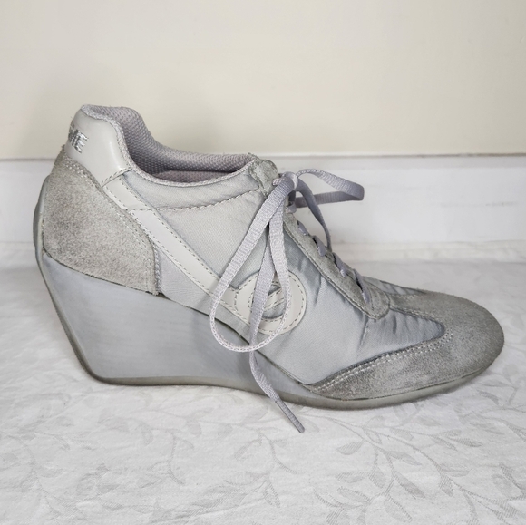 NoName Grey Leather Wedge Sneakers - Picture 4 of 11